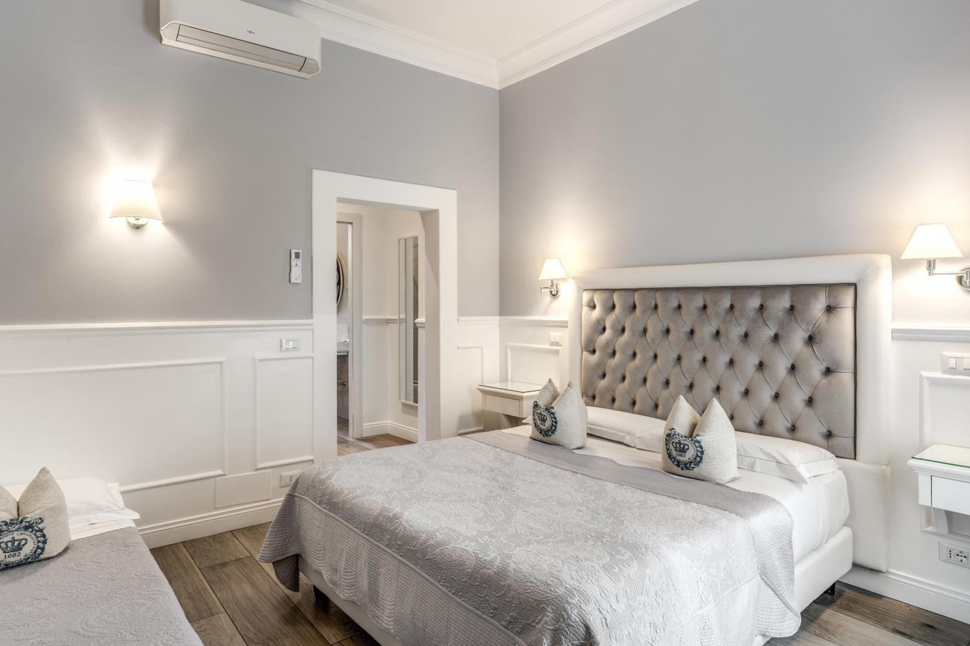 Just For Us - Piazza Di Spagna Affittacamere 3*