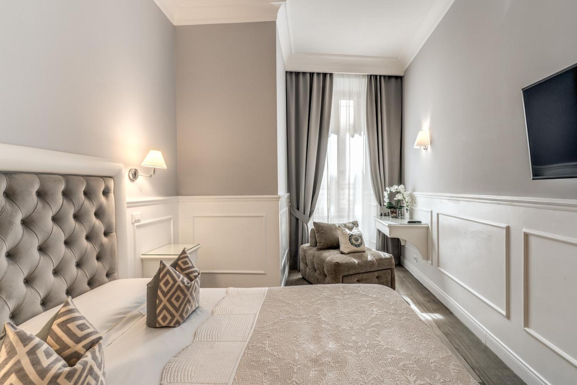 Just For Us - Piazza Di Spagna 3*